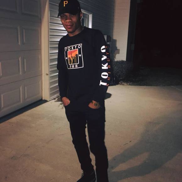 Meet your Posher, Joshua - Picture 1 of 1